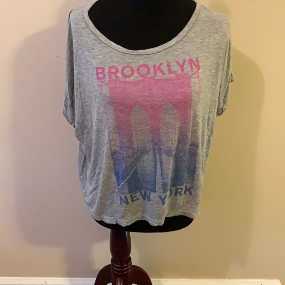 Five Crown Tops - Oversized Flowy Brooklyn NY Top